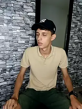 OneInAMillionXXX – webcam model profile photo Image 14