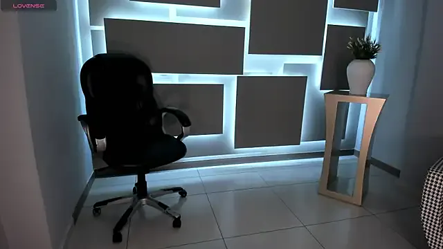 HanaSong – webcam model profile photo Image 11