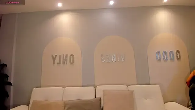 HanaSong – webcam model profile photo Image 8