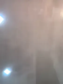 AYW-21 – webcam model profile photo Image 15