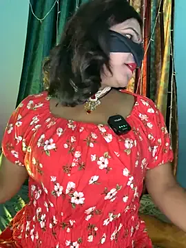 CelesteCoquette – webcam model profile photo Image 15