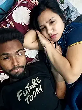 aliceee18 – webcam model profile photo Image 3