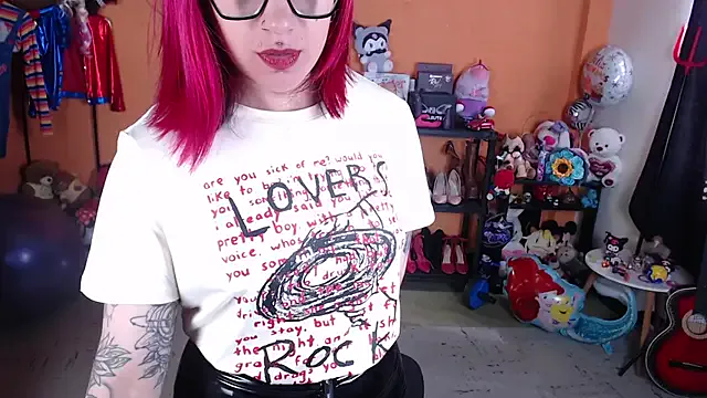 FirstTimePam – webcam model profile photo Image 7