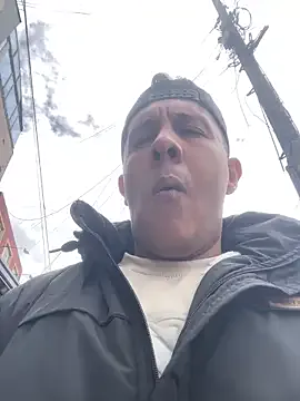 AuroraRuiz – webcam model profile photo Image 7