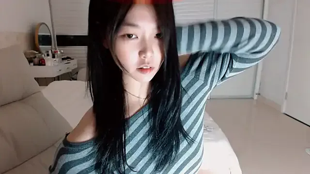 miho-ch – webcam model profile photo Image 13