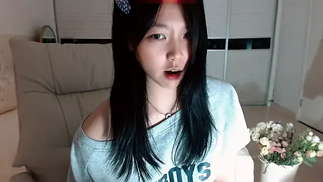 miho-ch – webcam model profile photo Image 5