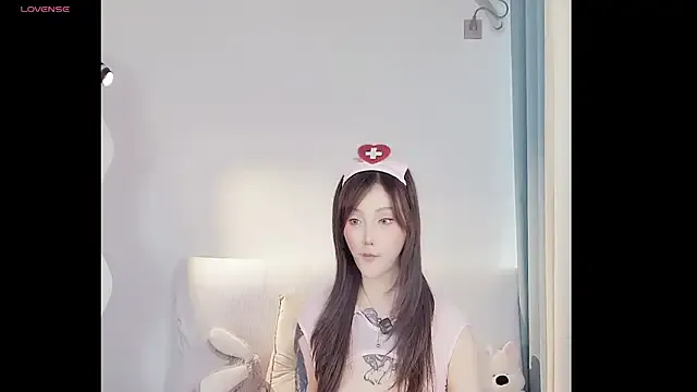 NaughtiestGal – webcam model profile photo Image 16