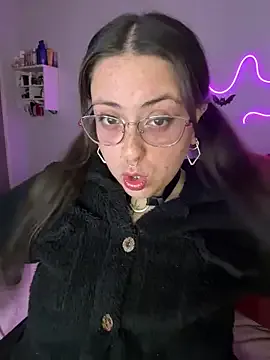 Mia_Colin – webcam model profile photo Image 9