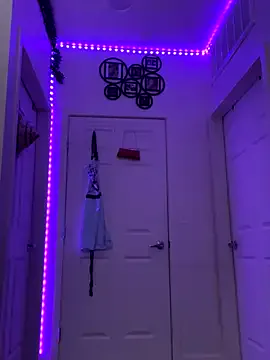 Nimah_ – webcam model profile photo Image 17