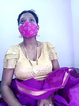 LORAAx – webcam model profile photo Image 2