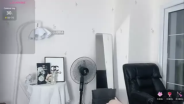 CamilaAlzate – webcam model profile photo Image 14