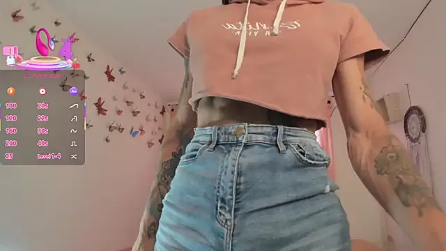 JeroHarper – webcam model profile photo Image 12