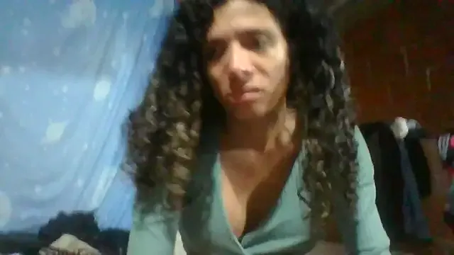 ericaglam – webcam model profile photo Image 14