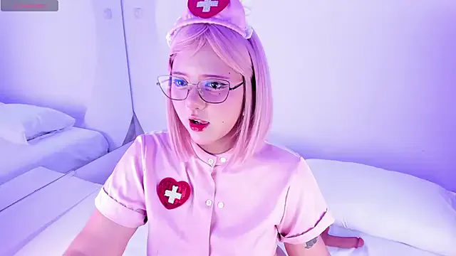 SugarTroubl33 – webcam model profile photo Image 15