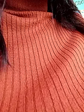 aliceee18 – webcam model profile photo Image 4