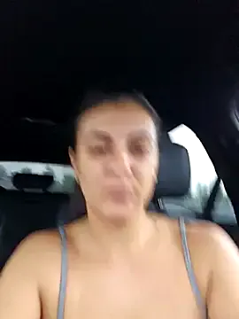 FitnessBunny – webcam model profile photo Image 3