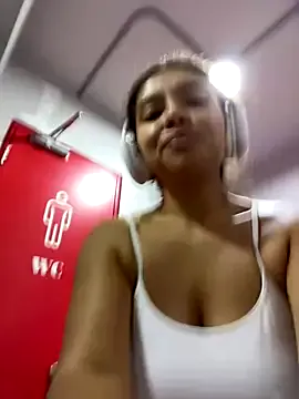 Franshesca_HotxxX – webcam model profile photo Image 5