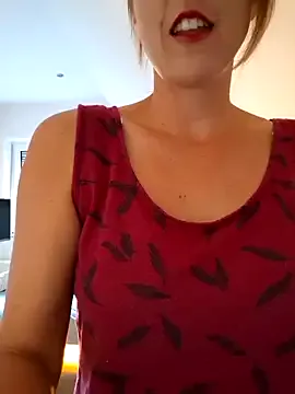 NickAnny – webcam model profile photo Image 15