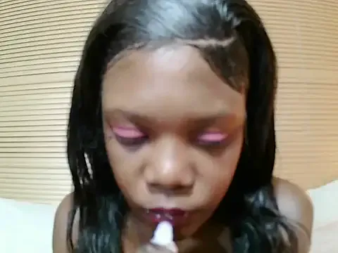 BimboKitten – webcam model profile photo Image 2