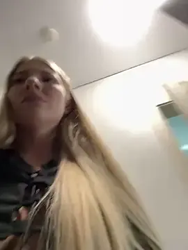 A_Good_witch – webcam model profile photo Image 7