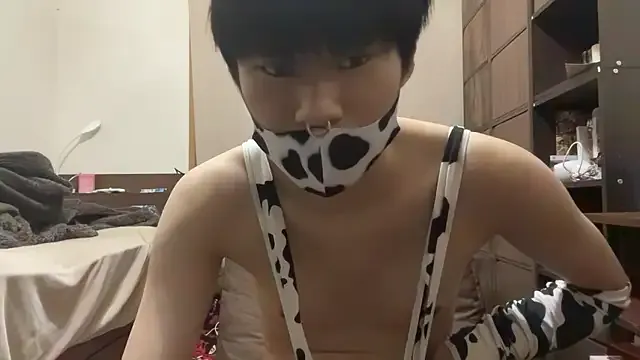 nik_sharp – webcam model profile photo Image 2