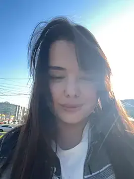 ChloeDevine – webcam model profile photo Image 2