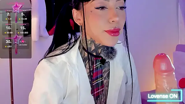 Alexaqueen1 – webcam model profile photo Image 6