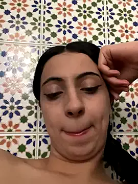 _milkyway – webcam model profile photo Image 8