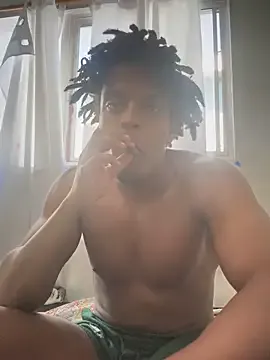 ChloeDevine – webcam model profile photo Image 14