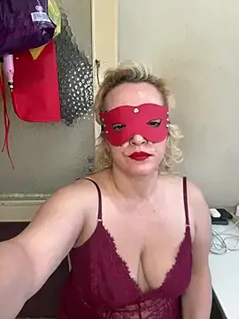 VeraCastell – webcam model profile photo Image 3
