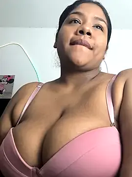 IsaRose – webcam model profile photo Image 11