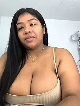 IsaRose – webcam model profile photo Image 6