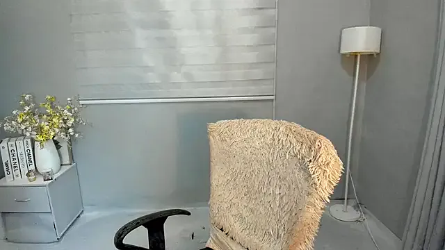 BellaPorch – webcam model profile photo Image 8