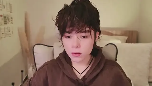 SandiSquirts – webcam model profile photo Image 11