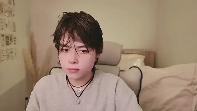 SandiSquirts – webcam model profile photo Image 12