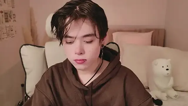 SandiSquirts – webcam model profile photo Image 2