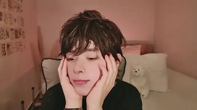 SandiSquirts – webcam model profile photo Image 6