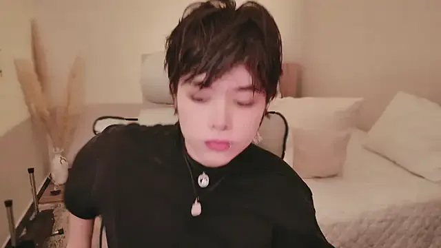 SandiSquirts – webcam model profile photo Image 7