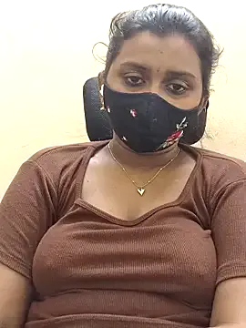 Pavani-Sexy Image 13