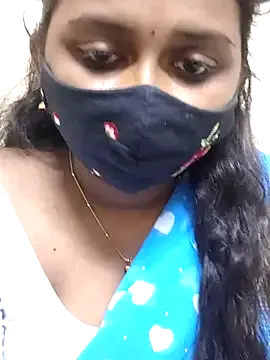 Pavani-Sexy Image 17