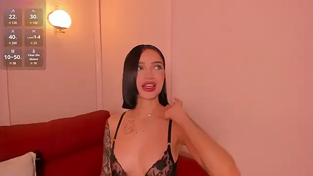 Bustyblondebabe32 – webcam model profile photo Image 13