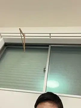 YU-KI00 – webcam model profile photo Image 3