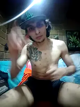 MiraDelynn – webcam model profile photo Image 4