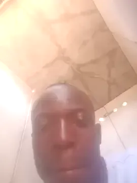 michael_twinkk – webcam model profile photo Image 6