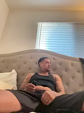 EliotStone – webcam model profile photo Image 10