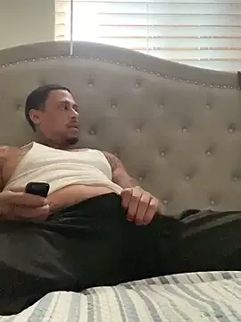 EliotStone – webcam model profile photo Image 7