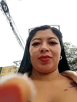 IsabellaSanz – webcam model profile photo Image 15