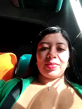 IsabellaSanz – webcam model profile photo Image 4