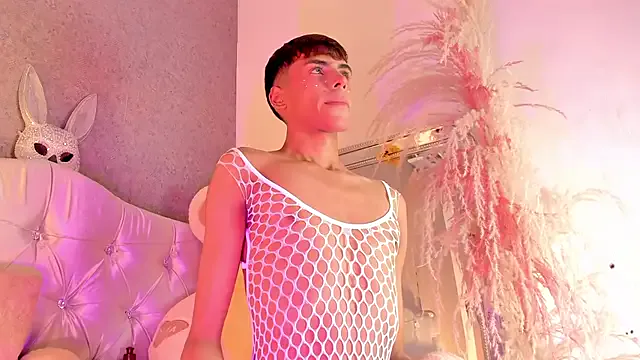 SandiSquirts – webcam model profile photo Image 17