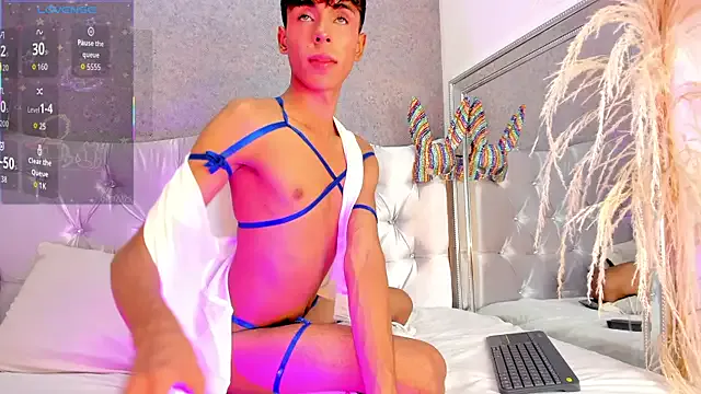 SandiSquirts – webcam model profile photo Image 7